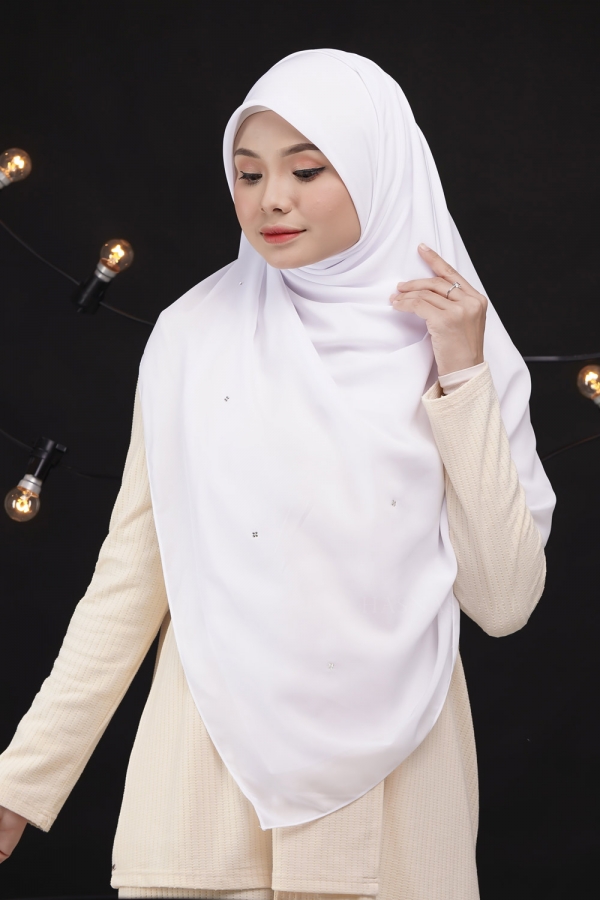 Bawal Hasna Crystal  - Pure White